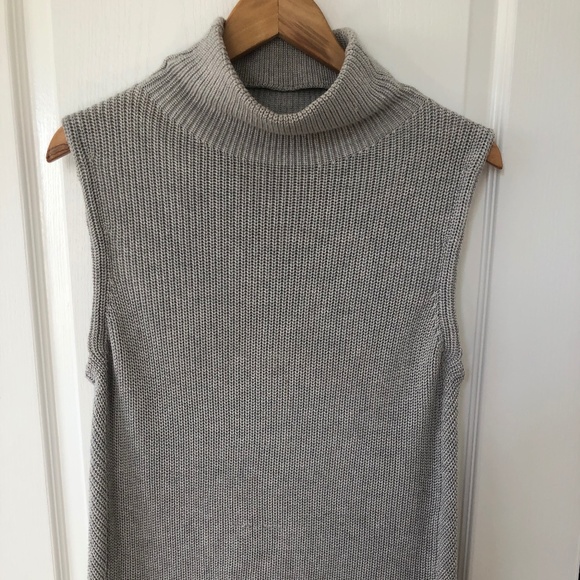 Aritzia Babaton Turtleneck Sleeveless Sweater - Picture 4 of 5